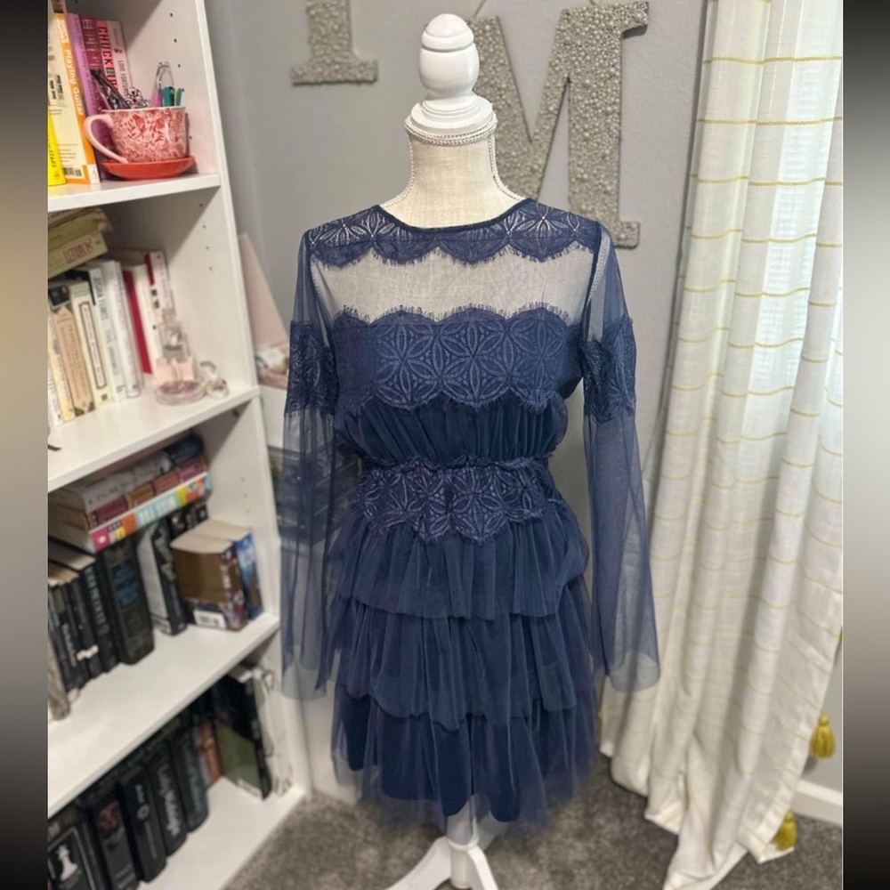 Women’s Medium Blue Lace Dress